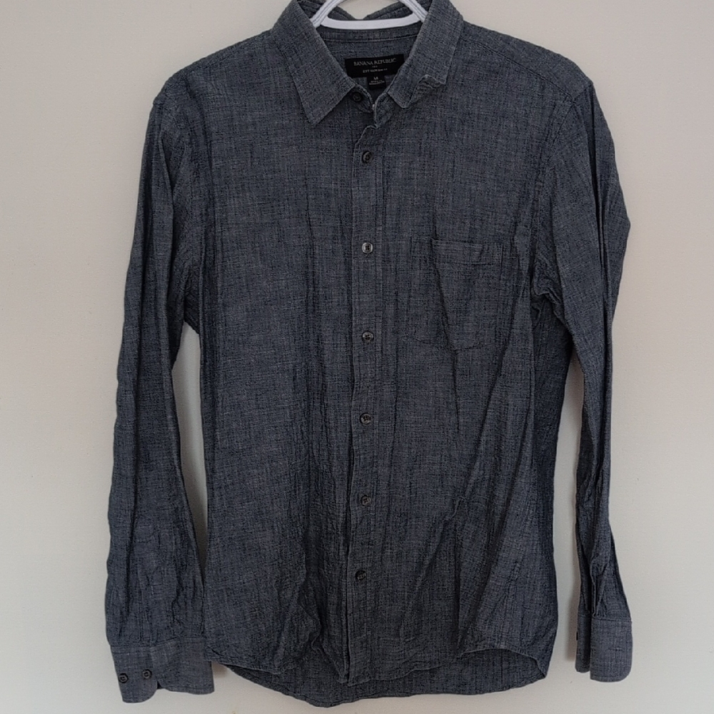 Banana Republic Slim Fit Chambray Shirt medium